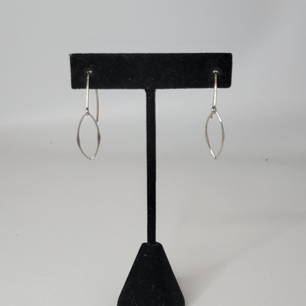 ▪︎Like New! Abstract Earrings